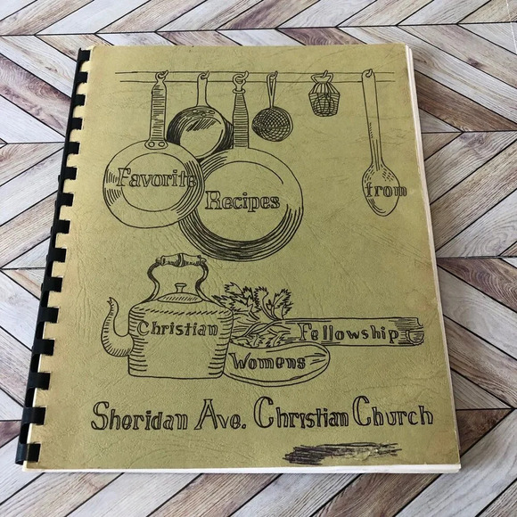 Vintage Cookbook Favorite Recipes Christian Womens Fellowship 1968 - Picture 1 of 7